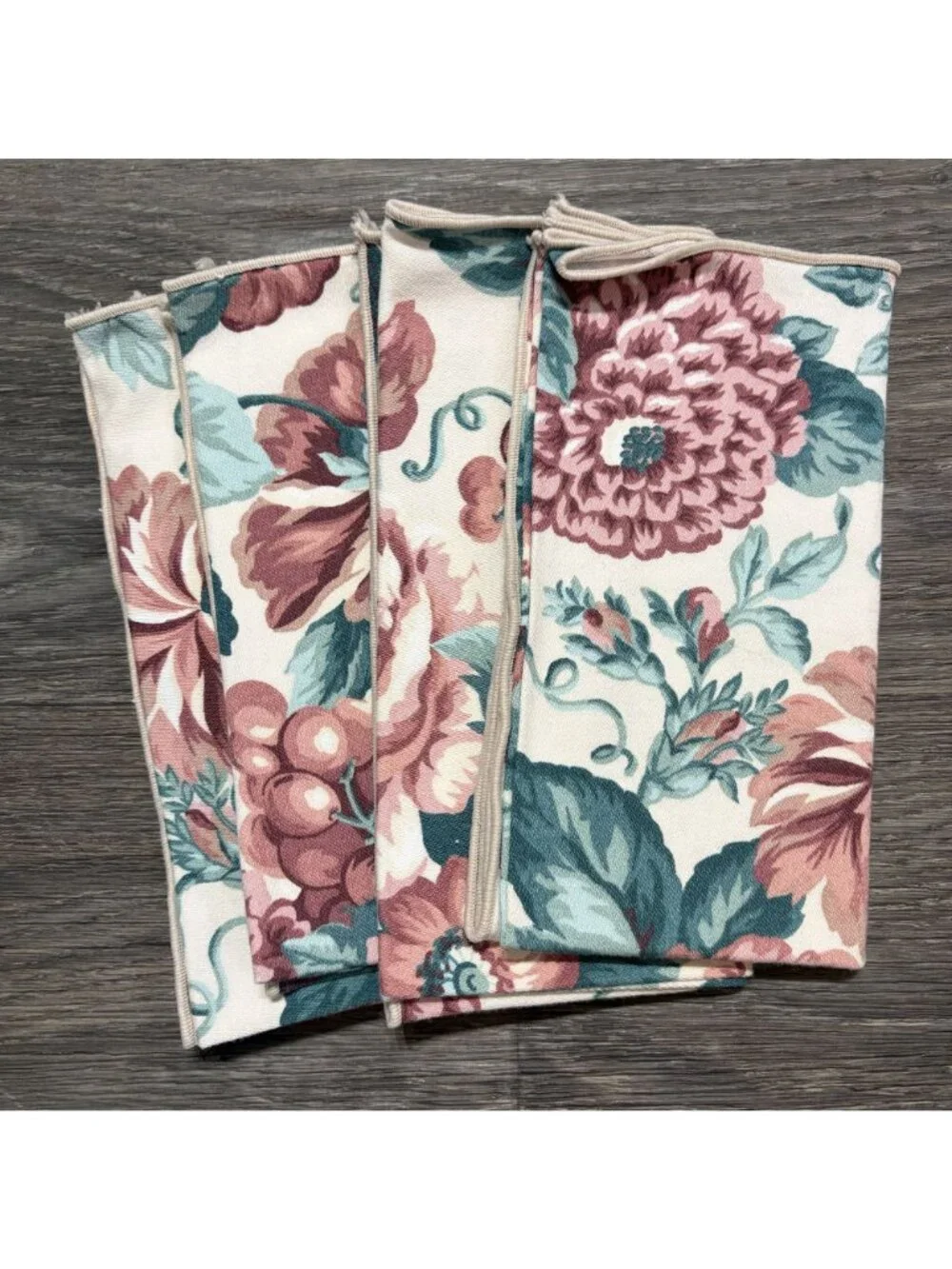 Set 4 Floral Rose Print Cloth Napkins Pink Green Vintage 90s Pastel Cottagecore